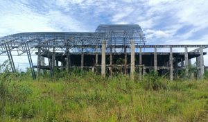 PEMBANGUNAN LANJUTAN GEDUNG SPORT CENTER MANGKRAK DIDUGA ADA INDIKASI KORUPSI
